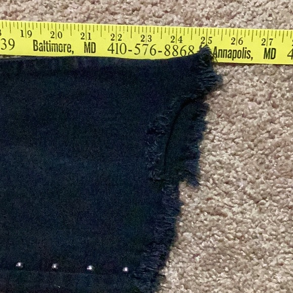 ⭐️ WilliamRast Black Flare Cropped Studded Jeans - Size 29 - Picture 8 of 9